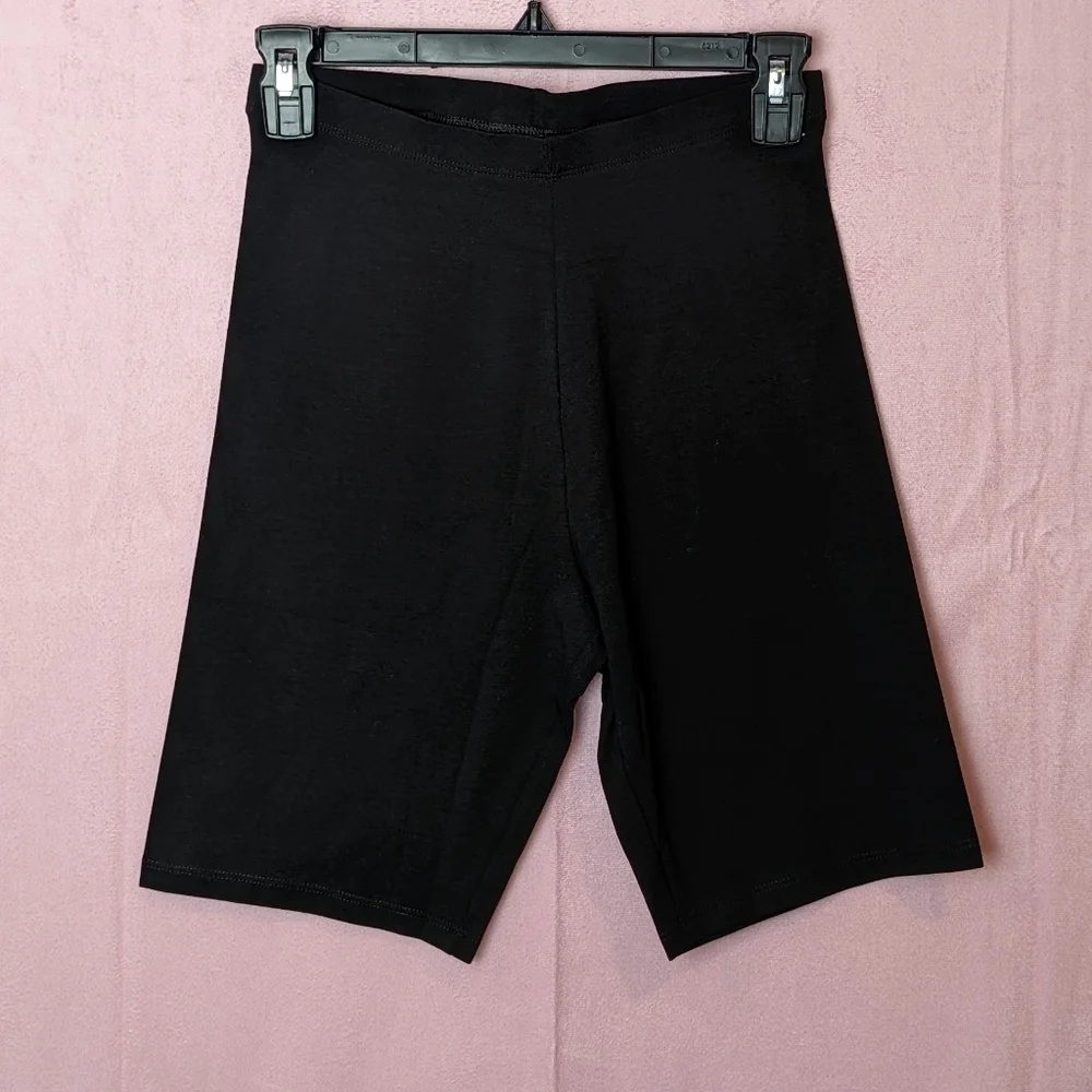H&M Black Pull On Lounge Bike Style Shorts size Small
